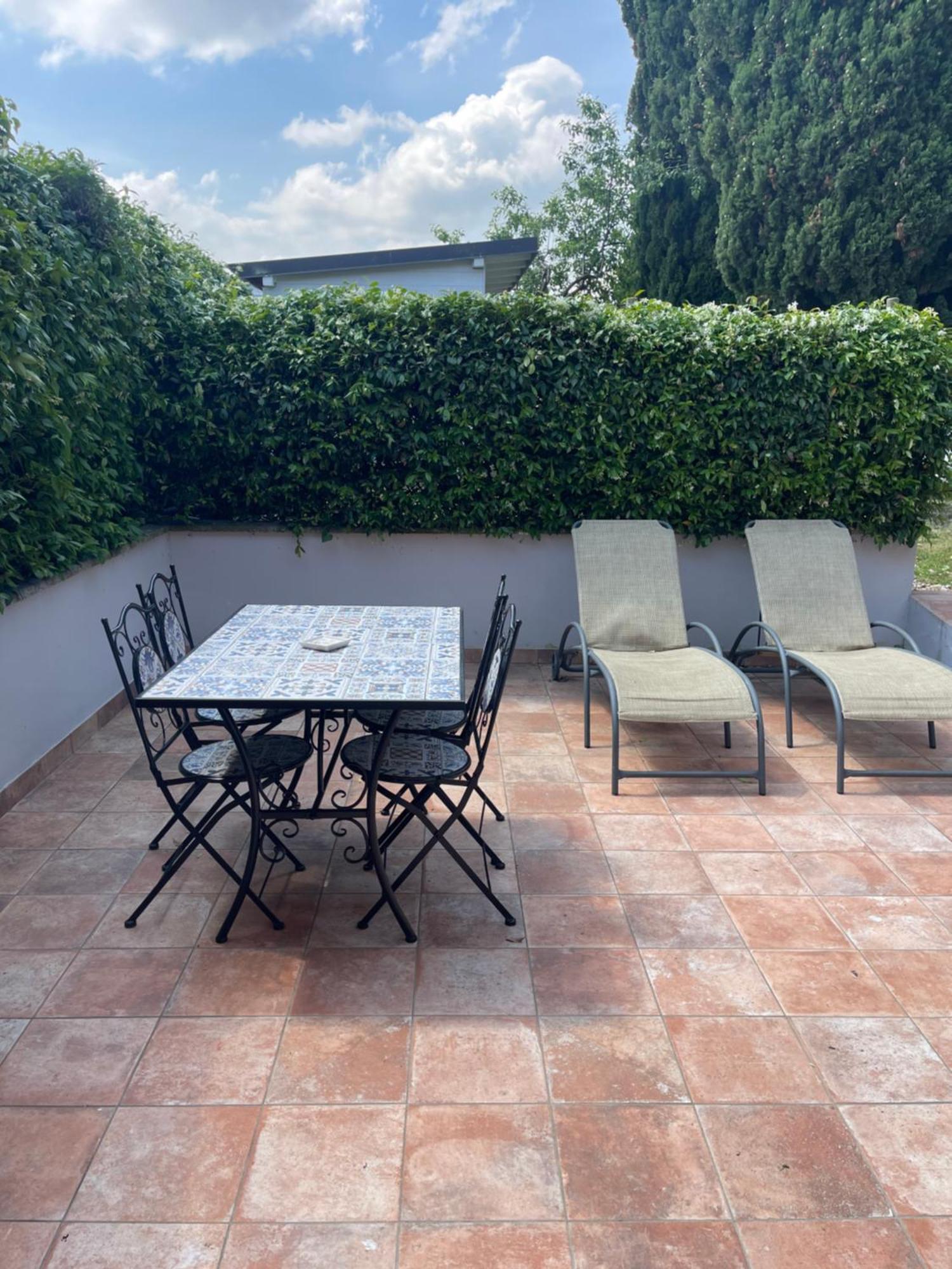 Le Querce Apartments Ronchi  エクステリア 写真